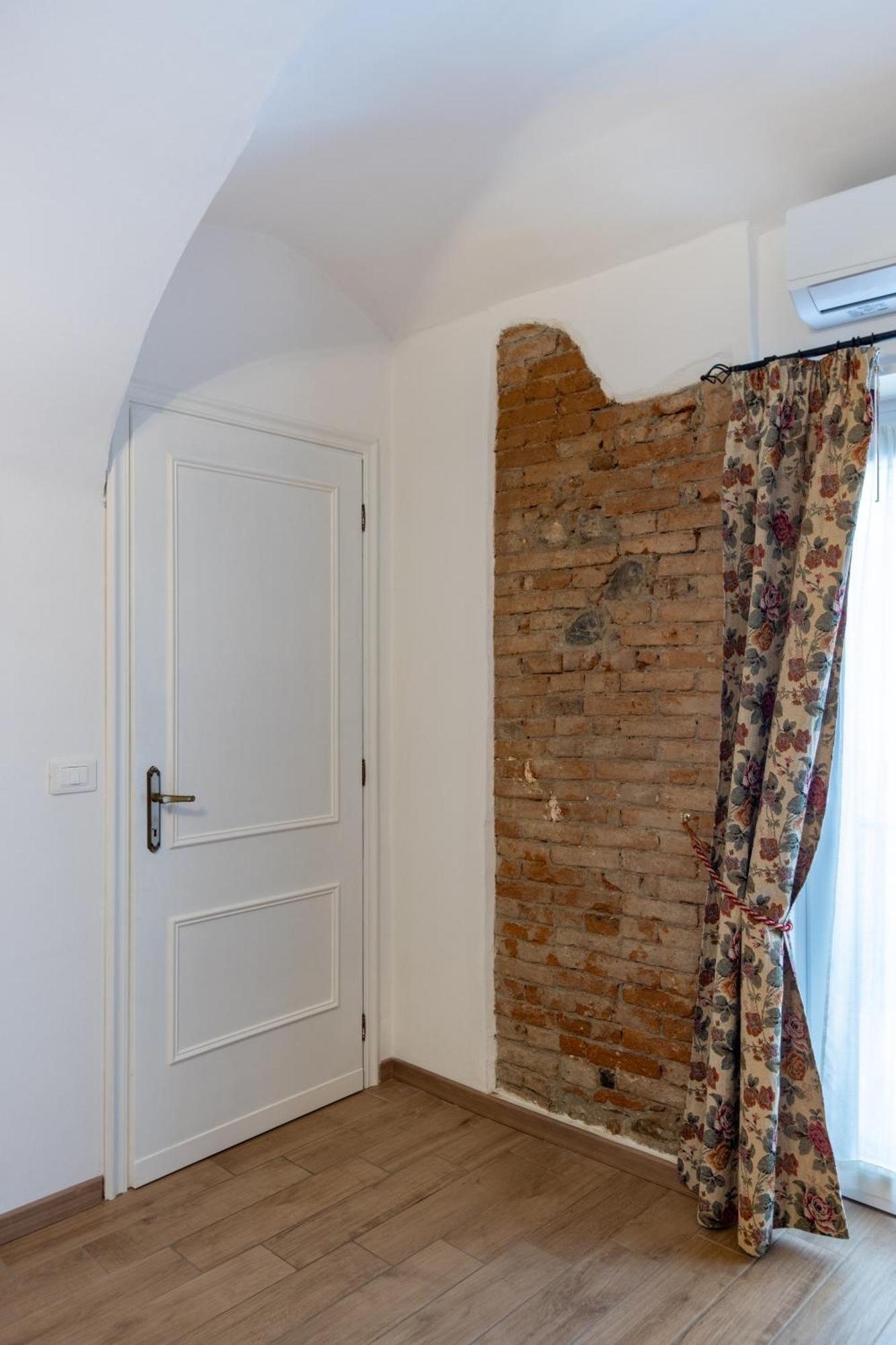 Chrizia Hotell Novi Ligure Exteriör bild